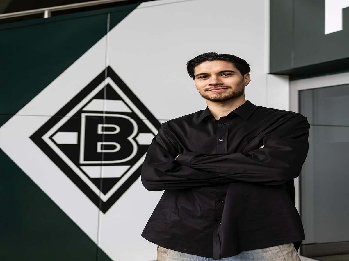 Kevin Diks pindah ke Borussia Monchengladbach